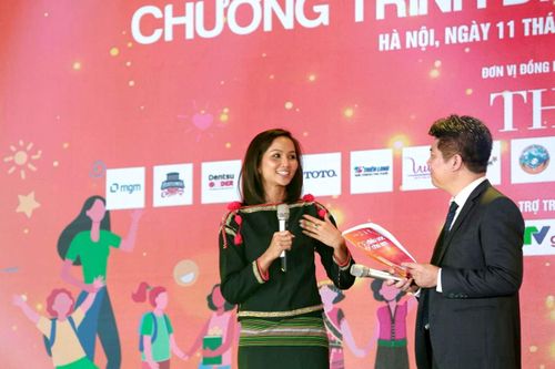 Hoa hậu H'Hen Niê: Nỗ lực hết mình lan tỏa những điều tốt đẹp
