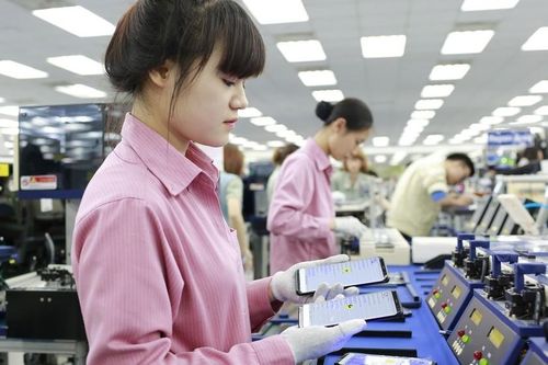 Xuất khẩu ngày 10-12/4: Cao dược liệu lần đầu 'xuất ngoại' đến Mỹ; điện thoại, máy tính Made in Vietnam thu về hơn 26 tỷ USD