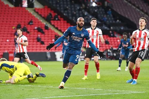 Lacazette lập cú đúp, Arsenal thổi bay Sheffield Utd