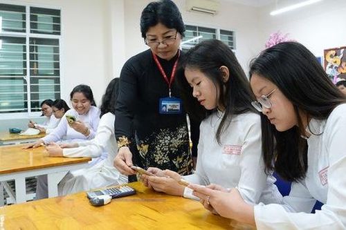 Để việc sử dụng điện thoại của học sinh an toàn