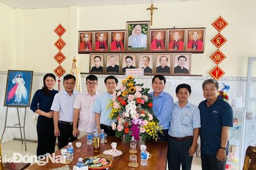Đồng bào các tôn giáo hướng về ngày bầu cử
