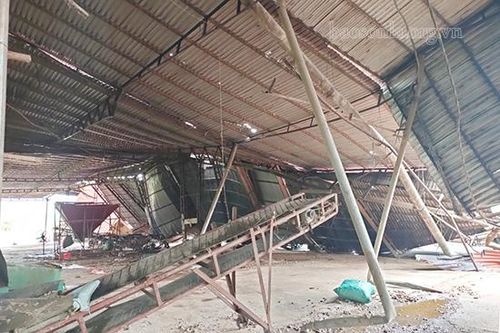 Mường Bú mưa đá gây thiệt hại về nhà ở, hoa màu
