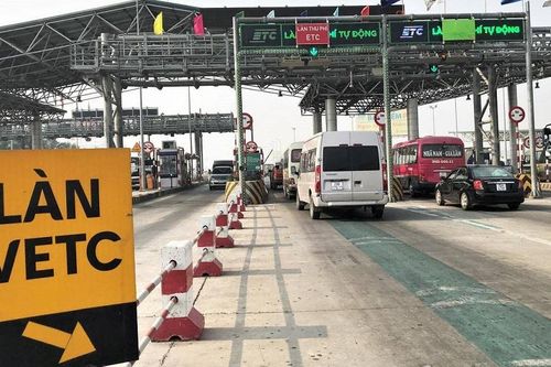 Trường hợp nào được miễn phí sử dụng đường bộ?