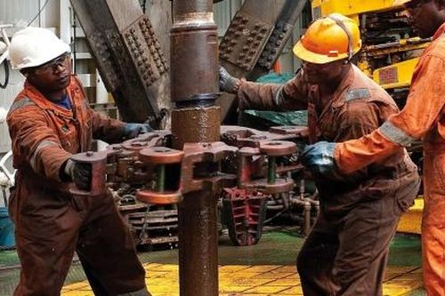 Giá dầu thô khó lường vì đàm phán giữa Mỹ và Iran