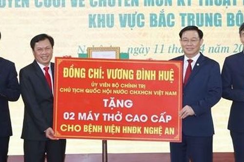 Chủ tịch Quốc hội Vương Đình Huệ thăm, làm việc tại tỉnh Nghệ An