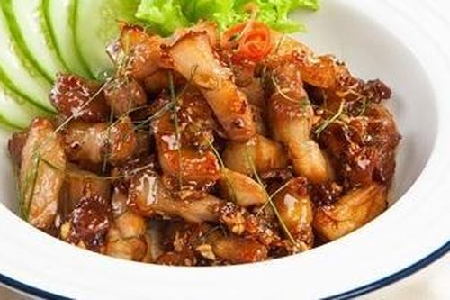 Món ngon mỗi ngày: Ba chỉ rang lá chanh lạ miệng