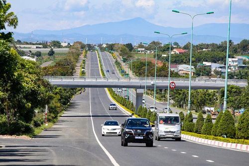 'Đánh thức' giao thông miền Nam với loạt cao tốc được triển khai
