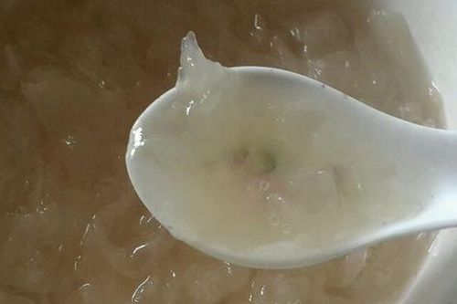 Hè này muốn có vòng 1 đẹp căng mướt để mặc bikini thì các mẹ hãy nấu món chè này ăn mỗi ngày nhé!
