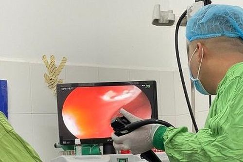 Thận trọng khi hóc xương lợn...khủng