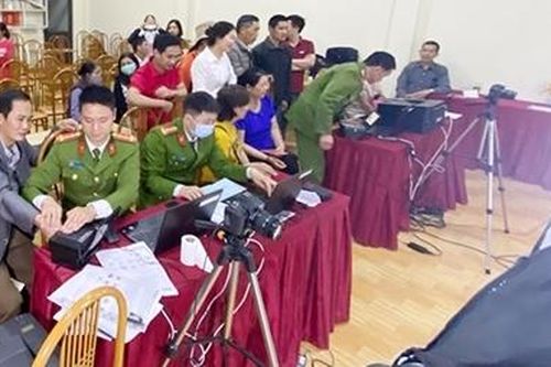 Xuống bản làm căn cước công dân