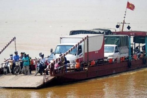 Kiểm tra hoạt động giao thông đường thủy nội địa