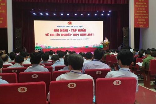 Tập huấn về thi tốt nghiệp THPT 2021 cho 63 tỉnh, thành phố