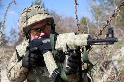 Nga toan tính gì khi tăng quân áp sát Ukraine?