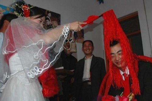 Công ty tuyển người ở rể làm ăn phát đạt suốt 2 thập kỷ ở Trung Quốc