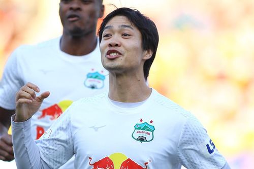 'HAGL đã hay lại còn may'
