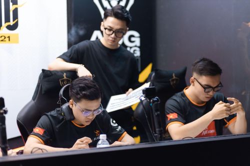 Đến lúc Team Flash trao vị thế số 1 cho SGP?