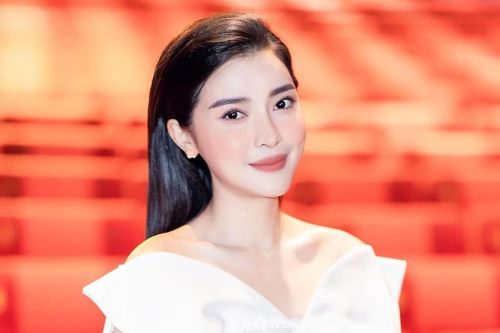 Cao Thái Hà: 'Tôi buồn vì phim Kiều bị chê'