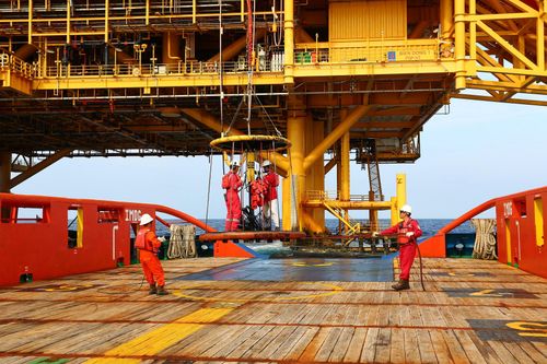 Fitch Ratings nâng triển vọng xếp hạng của Tập đoàn Dầu khí Việt Nam