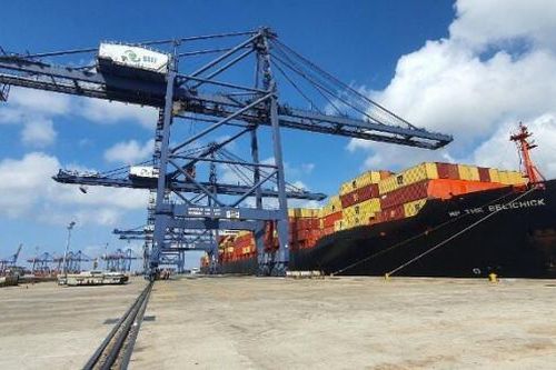 Lần đầu tiên đón tàu container trực tiếp đi từ bờ Tây nước Mỹ