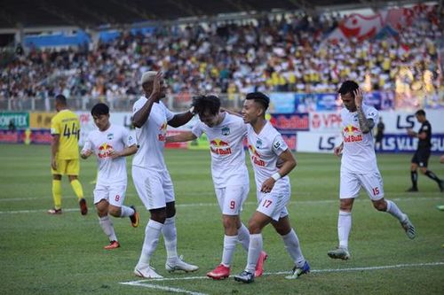 Vòng 9 V-League 2021: Những 'ông lớn' vẫn chiếm ưu thế