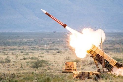 Tự nhận là 'tuyến phòng thủ chống Nga' của phương Tây, Ukraine mời gọi Mỹ mang tên lửa Patriot đến 'nhà'
