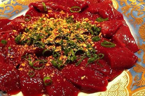 Top 10 thực phẩm mà phụ nữ mang thai cần tránh xa