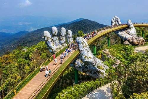 Báo Anh xếp cầu Vàng Đà Nẵng vào danh sách kỳ quan mới của thế giới