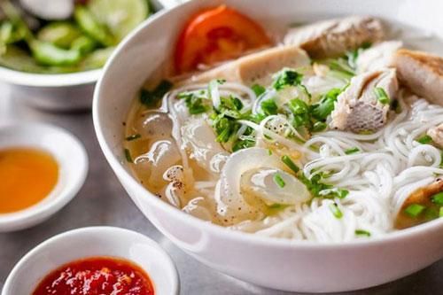 Dù thích đến mấy, 4 nhóm người sau đây nên 'nói không' với bún