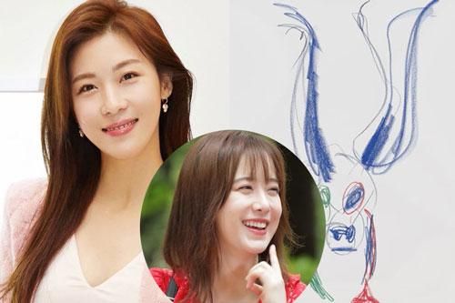 'Hoàng hậu Ki' Ha Ji Won nhận gạch đá vì bán tranh với nét vẽ thua cả trẻ con mẫu giáo, bị so sánh với Goo Hye Sun