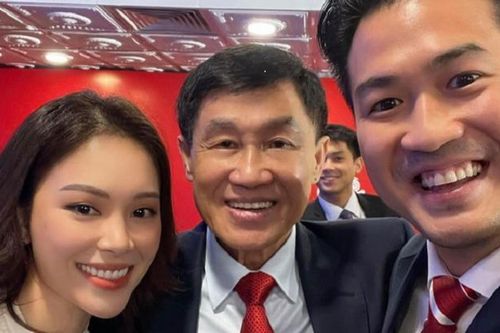 Linh Rin khoe ảnh 'tỏa mùi tiền và nhan sắc' khi hội tụ 3 người đàn ông nhà tỷ phú Johnathan Hạnh Nguyễn