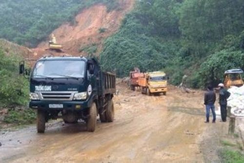 Nguy cơ mất an toàn trên quốc lộ 24