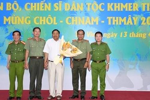 Công an Trà Vinh họp mặt CBCS dân tộc Khmer tiêu biểu