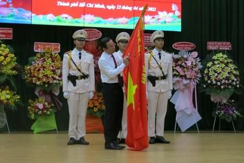 Cảnh sát hình sự luôn phải giữ trái tim nhiệt huyết và cái đầu mưu trí