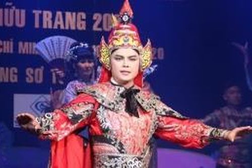 Bài 2: Không bỏ nghề hát!
