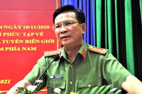 Kiểm tra đột xuất, tước ngay quân tịch nếu công an dương tính với ma túy