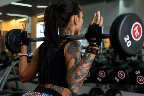 'Tôi bị từ chối vào phòng gym ở Tokyo vì có hình xăm'