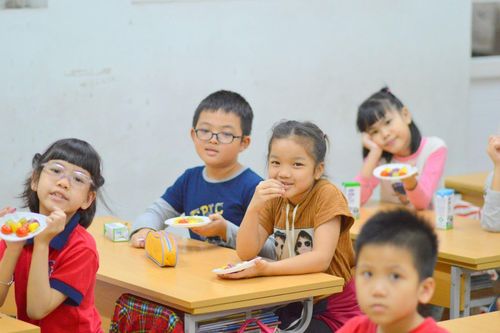 Cách làm bánh trôi bánh chay ngũ sắc bắt mắt trong ngày Tết Hàn thực