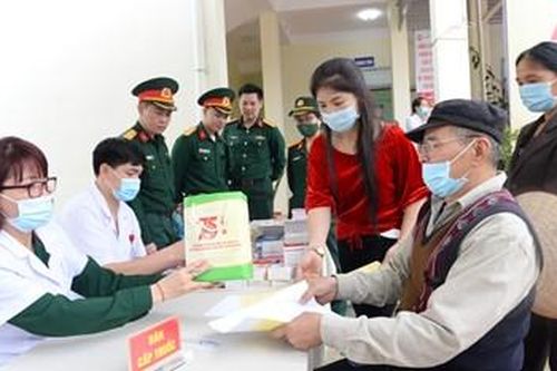 Tri ân đồng bào, giáo dục truyền thống