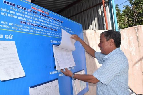 TPHCM đồng loạt niêm yết danh sách hơn 5,6 triệu cử tri