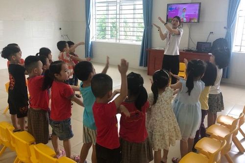 Dạy tiếng Anh cho trẻ mầm non: Hiến kế từ cơ sở