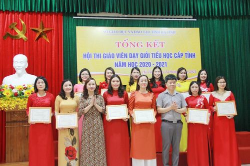 Hà Tĩnh: Tuyên dương 147 giáo viên tiểu học dạy giỏi cấp tỉnh