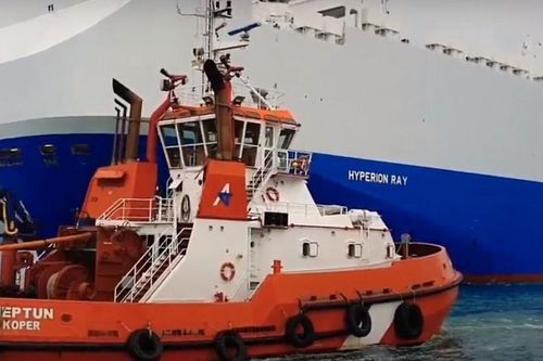 Tên lửa đáp thẳng xuống tàu Israel ở ngoài khơi UAE, đồn đoán dính líu Iran sau tuyên bố 'phục thù'