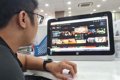 Thận trọng nếu chuyển sang hậu kiểm phim