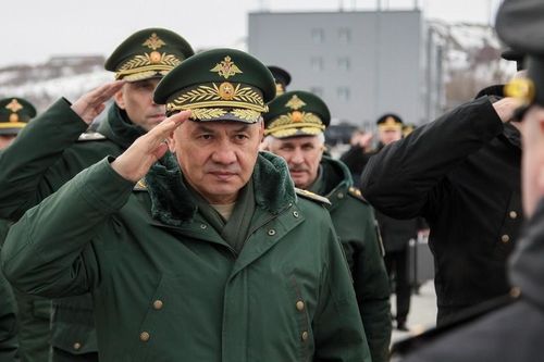 Bộ trưởng Quốc phòng Nga nói điều quân đến biên giới Ukraine để đề phòng NATO