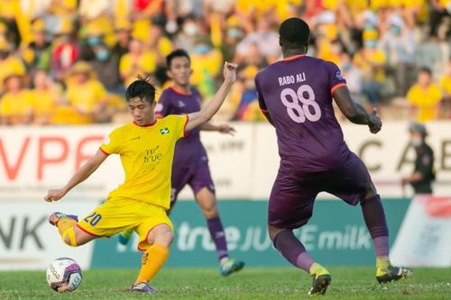 Chấm dứt chuỗi 3 trận thua, SLNA cách TOP 6 bao xa?