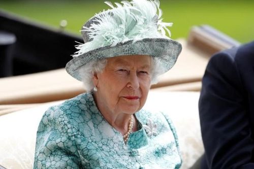 Nữ hoàng Elizabeth trở lại công việc Hoàng gia, chỉ 4 ngày sau khi Hoàng thân Philip qua đời