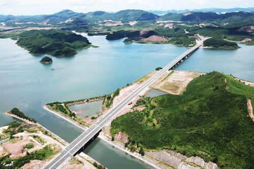 Quảng Ninh dẫn đầu cả nước về hiệu quả quản trị và hành chính công PAPI 2020