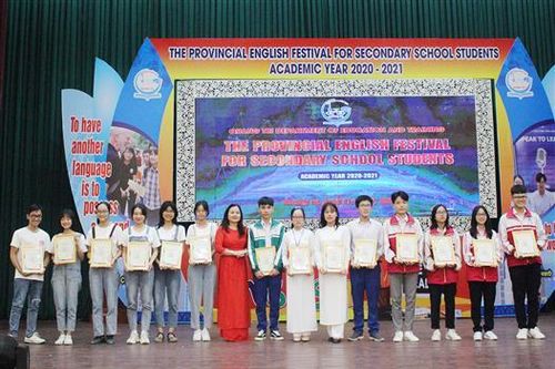 Trao 3 giải Nhất tại Hội thi tiếng Anh cấp tỉnh