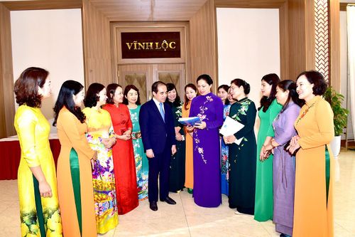 Hội LHPN 7 tỉnh Trung du và miền núi phía Bắc ký giao ước thi đua năm 2021