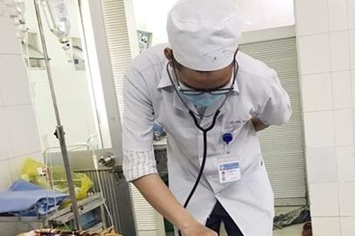 Hai bệnh viện phối hợp cứu sống mẹ, con sản phụ nguy kịch